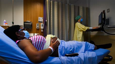 Ontario plans to expand midwives’ prescribing power